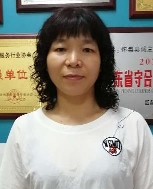 施*英照片