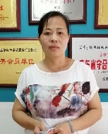 莫*连照片