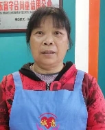 岑*梅照片